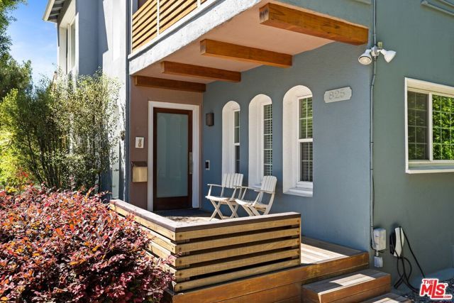 825 S Stanley Avenue, Los Angeles, CA 90036