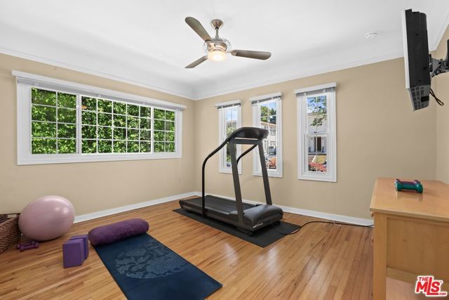 825 S Stanley Avenue, Los Angeles, CA 90036