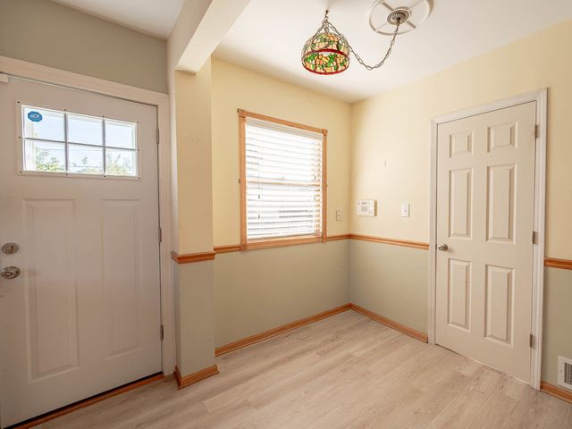 5831 W 89th Street, Oak Lawn, IL 60453