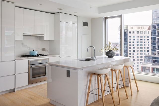 133 Seaport Boulevard 2101, Boston, MA 02210