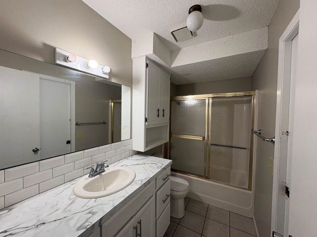 1726 S Beech Ct., Wichita, KS 67207