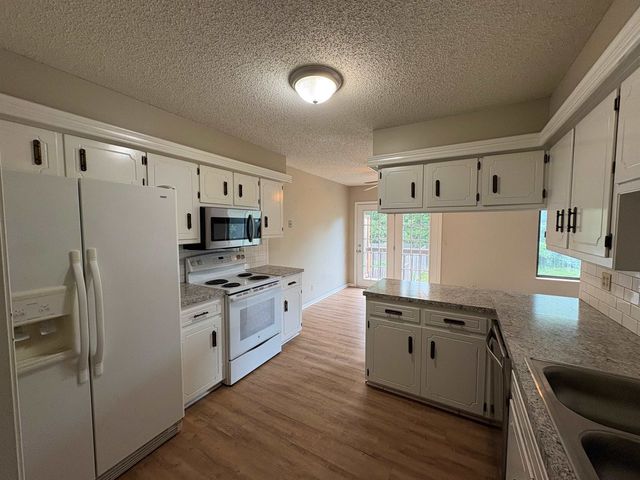 1726 S Beech Ct., Wichita, KS 67207