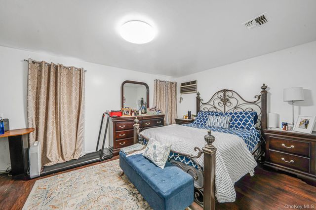 146 Terrace Avenue, Elmont, NY 11003