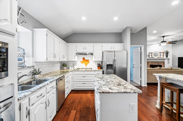 2302 Randi Road, Rowlett, TX 75088