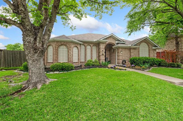 2302 Randi Road, Rowlett, TX 75088