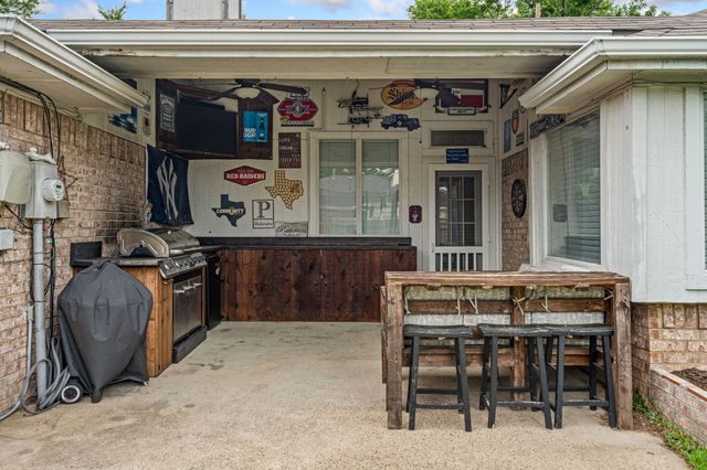 2302 Randi Road, Rowlett, TX 75088