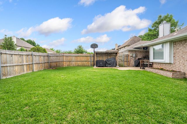 2302 Randi Road, Rowlett, TX 75088
