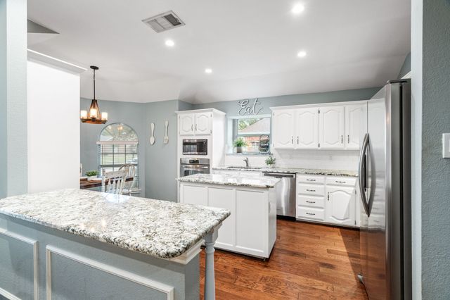 2302 Randi Road, Rowlett, TX 75088