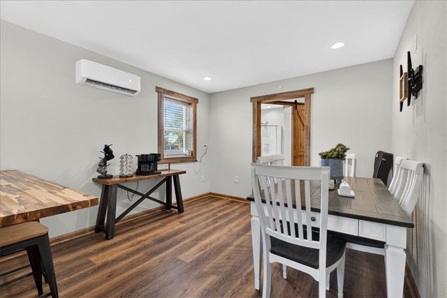 105 W 4th Street, Creighton, MO 64739