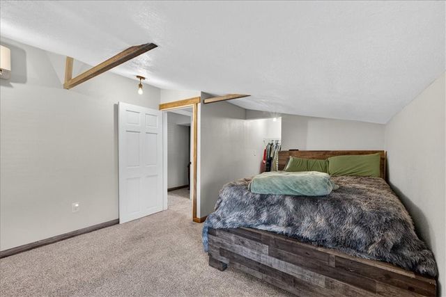 105 W 4th Street, Creighton, MO 64739