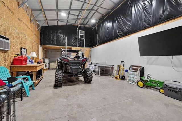 105 W 4th Street, Creighton, MO 64739