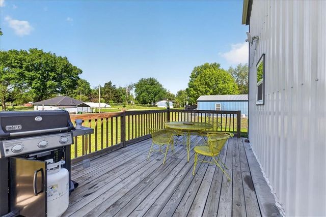 105 W 4th Street, Creighton, MO 64739