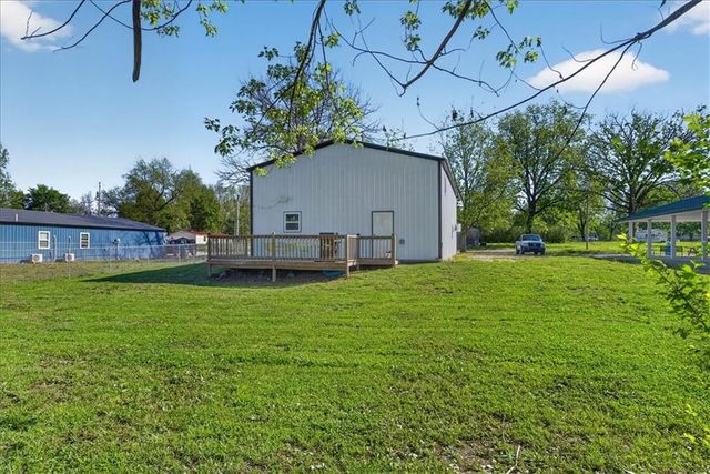 105 W 4th Street, Creighton, MO 64739