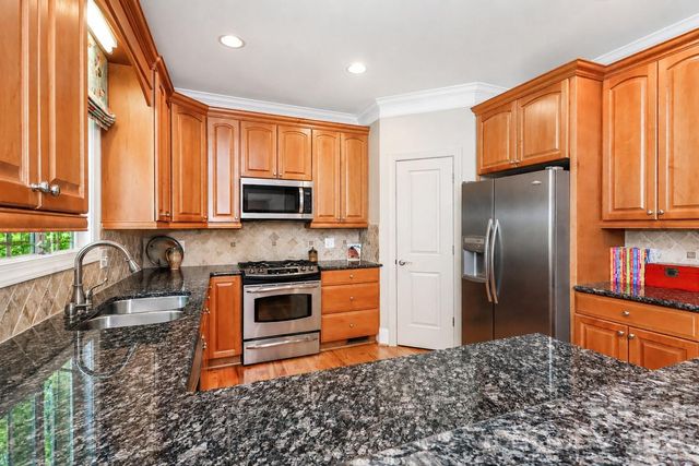 909 Argyle Court, Statesville, NC 28677