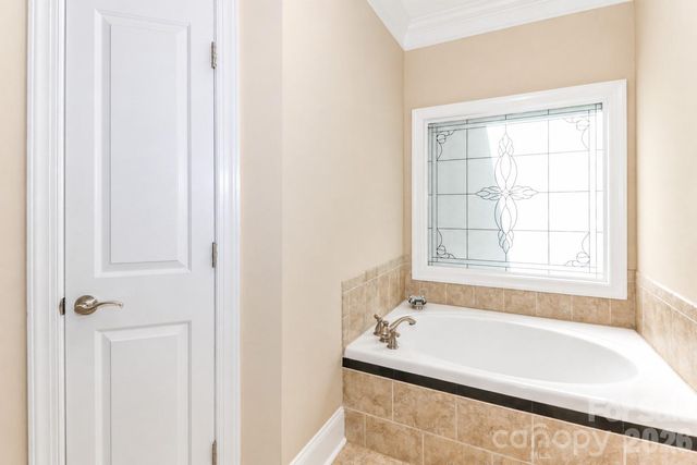 909 Argyle Court, Statesville, NC 28677