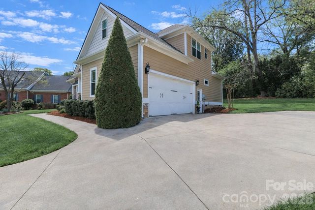 909 Argyle Court, Statesville, NC 28677