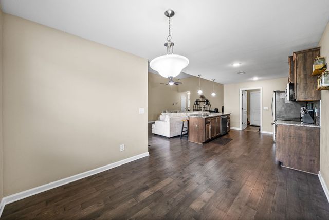 741 Tidwell Dr, Clarksville, TN 37042