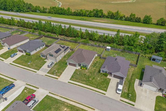 741 Tidwell Dr, Clarksville, TN 37042