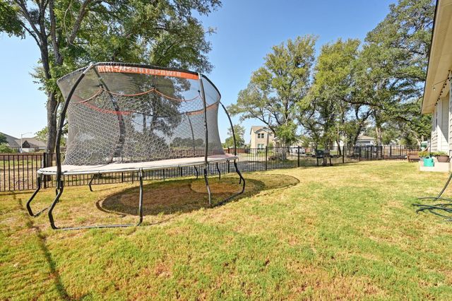 242 Reveille DR, Kyle, TX 78640