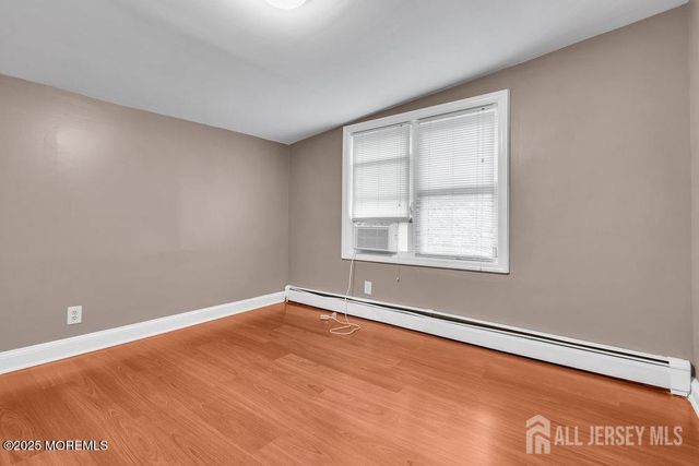13 Smiths Lane, East Brunswick, NJ 08816