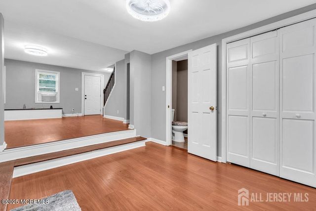13 Smiths Lane, East Brunswick, NJ 08816