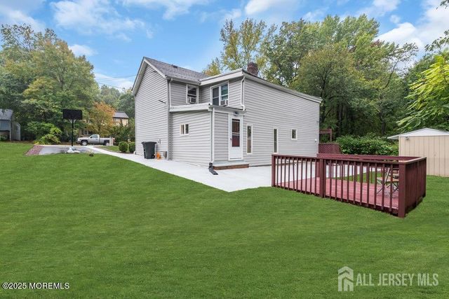 13 Smiths Lane, East Brunswick, NJ 08816