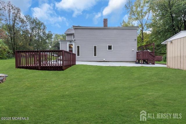 13 Smiths Lane, East Brunswick, NJ 08816