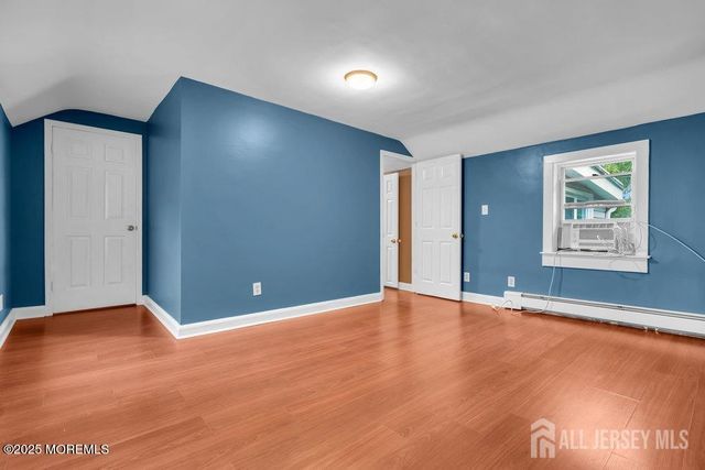 13 Smiths Lane, East Brunswick, NJ 08816