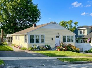 18 Palisades St, Worcester, MA 01604