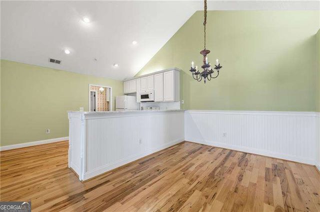 945 BURNT HICKORY Circle NW 8, Marietta, GA 30064