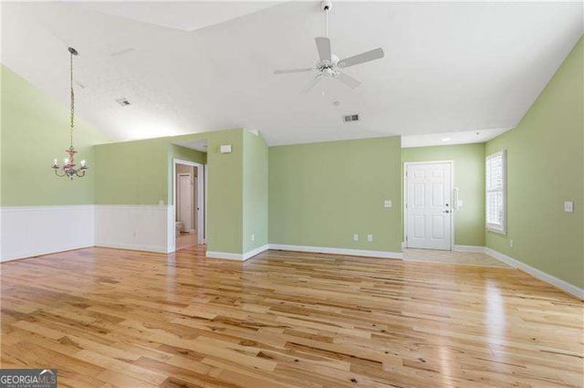 945 BURNT HICKORY Circle NW 8, Marietta, GA 30064