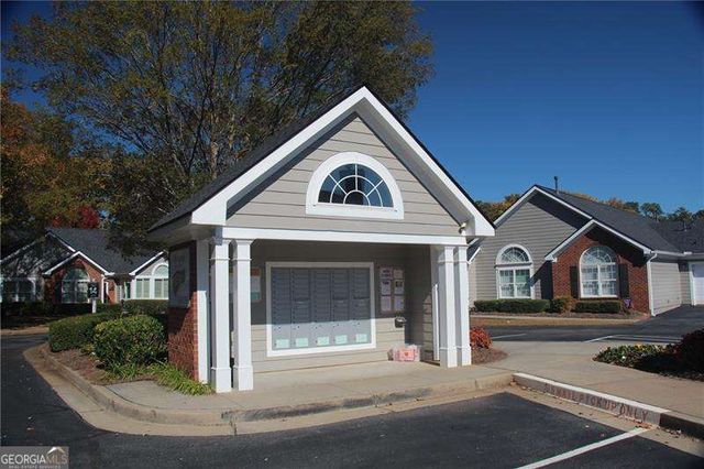 945 BURNT HICKORY Circle NW 8, Marietta, GA 30064