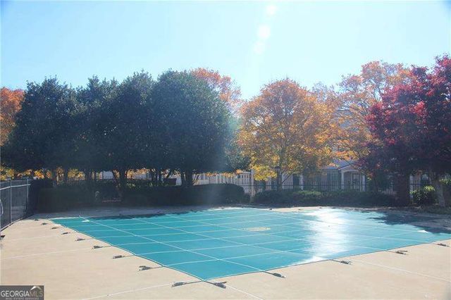 945 BURNT HICKORY Circle NW 8, Marietta, GA 30064