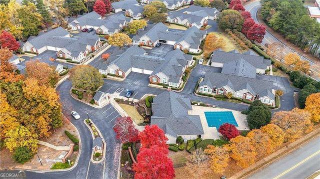 945 BURNT HICKORY Circle NW 8, Marietta, GA 30064