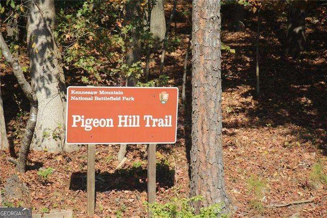 945 BURNT HICKORY Circle NW 8, Marietta, GA 30064