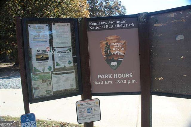 945 BURNT HICKORY Circle NW 8, Marietta, GA 30064