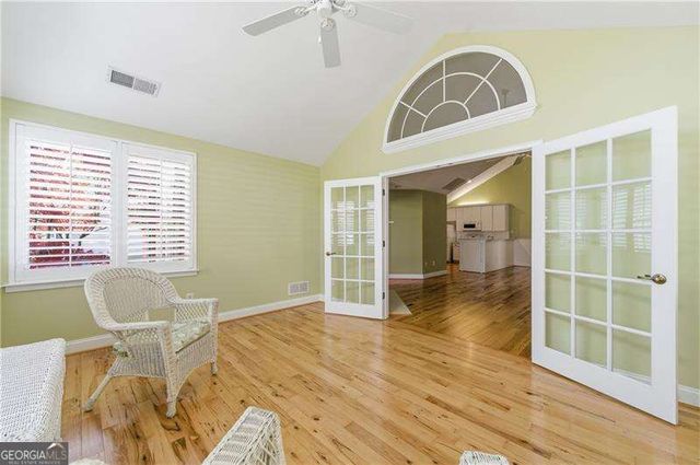 945 BURNT HICKORY Circle NW 8, Marietta, GA 30064