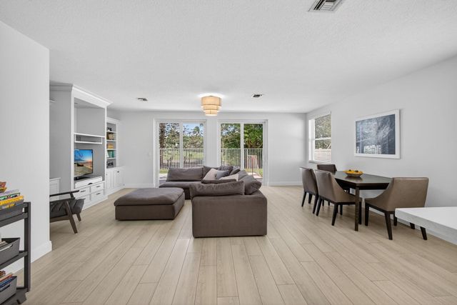 2114 Chagall Circle, West Palm Beach, FL 33409