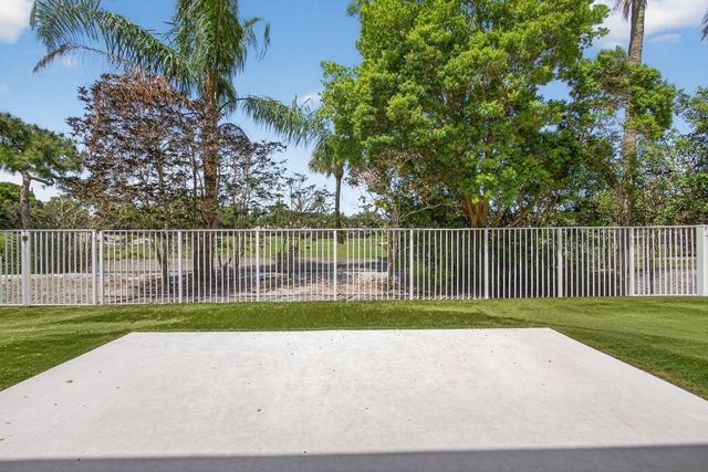 2114 Chagall Circle, West Palm Beach, FL 33409