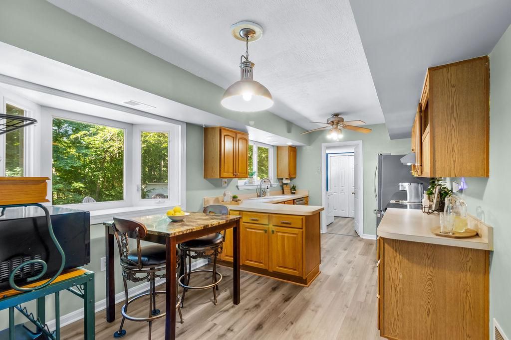 Image 13 of property listing at 14935 NASHUA LN, Bowie, MD 20716
