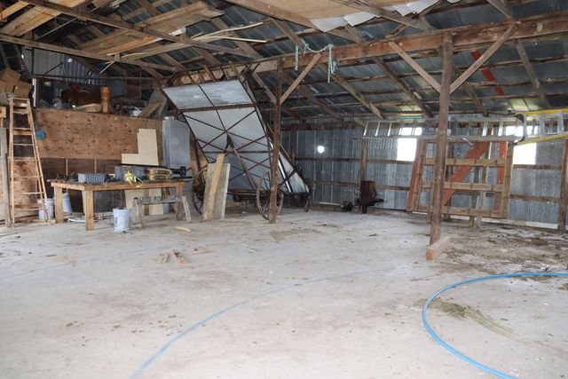 66 Lake Valley Drive, Seymour, MO 65746