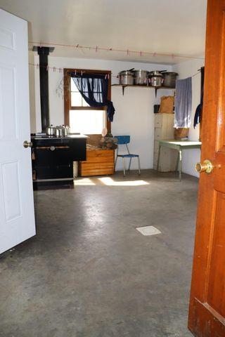 66 Lake Valley Drive, Seymour, MO 65746