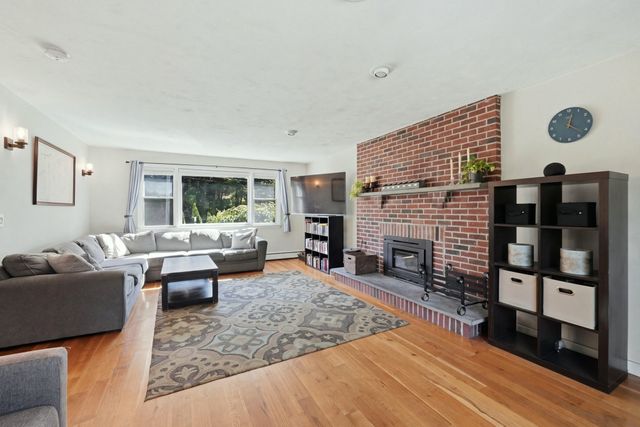 32 Butch Songin Circle, Walpole, MA 02071