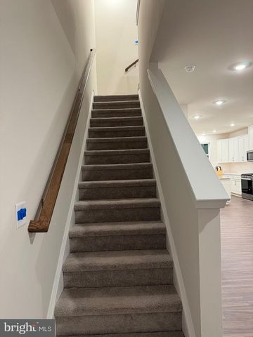 10 BARBINE WAY, Bridgeport, PA 19405