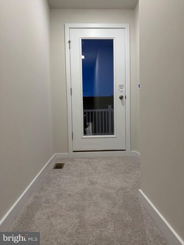 10 BARBINE WAY, Bridgeport, PA 19405