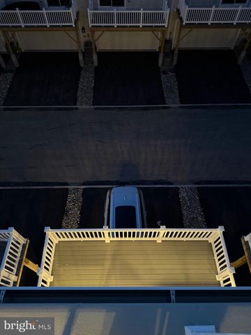 10 BARBINE WAY, Bridgeport, PA 19405