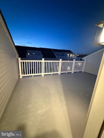 10 BARBINE WAY, Bridgeport, PA 19405