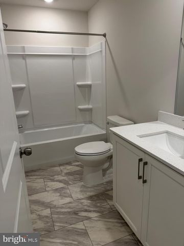 10 BARBINE WAY, Bridgeport, PA 19405