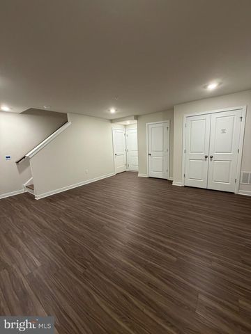 10 BARBINE WAY, Bridgeport, PA 19405