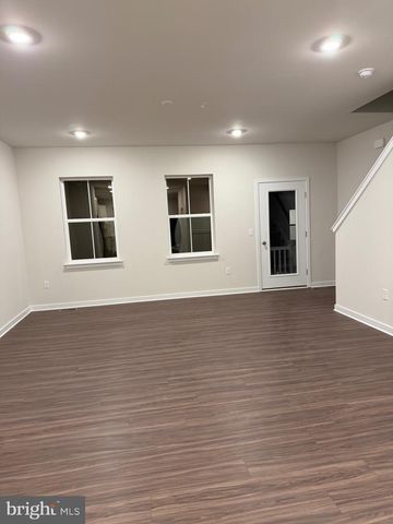 10 BARBINE WAY, Bridgeport, PA 19405